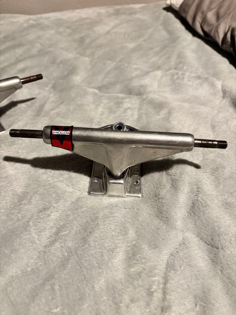 【新品同様】Venture ベンチャートラック V-HOLLOW 5.2 HI