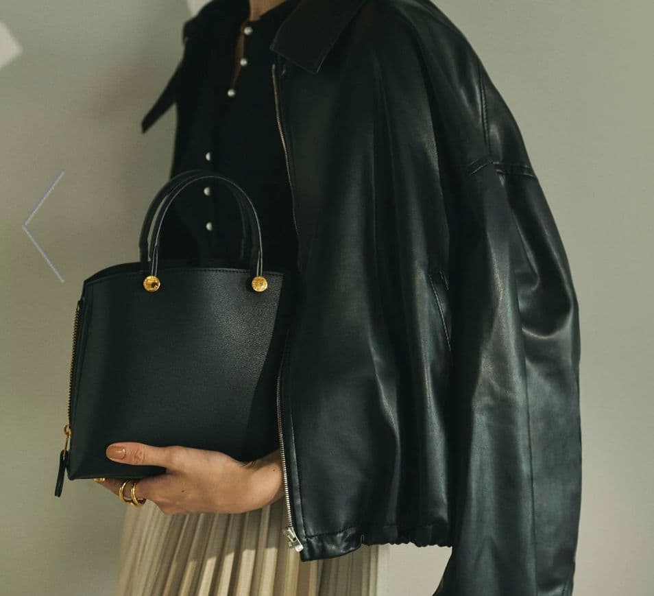 ロペE'POR Y BAG Miniサイドジップミニショルダーバッグ黒／ブルー