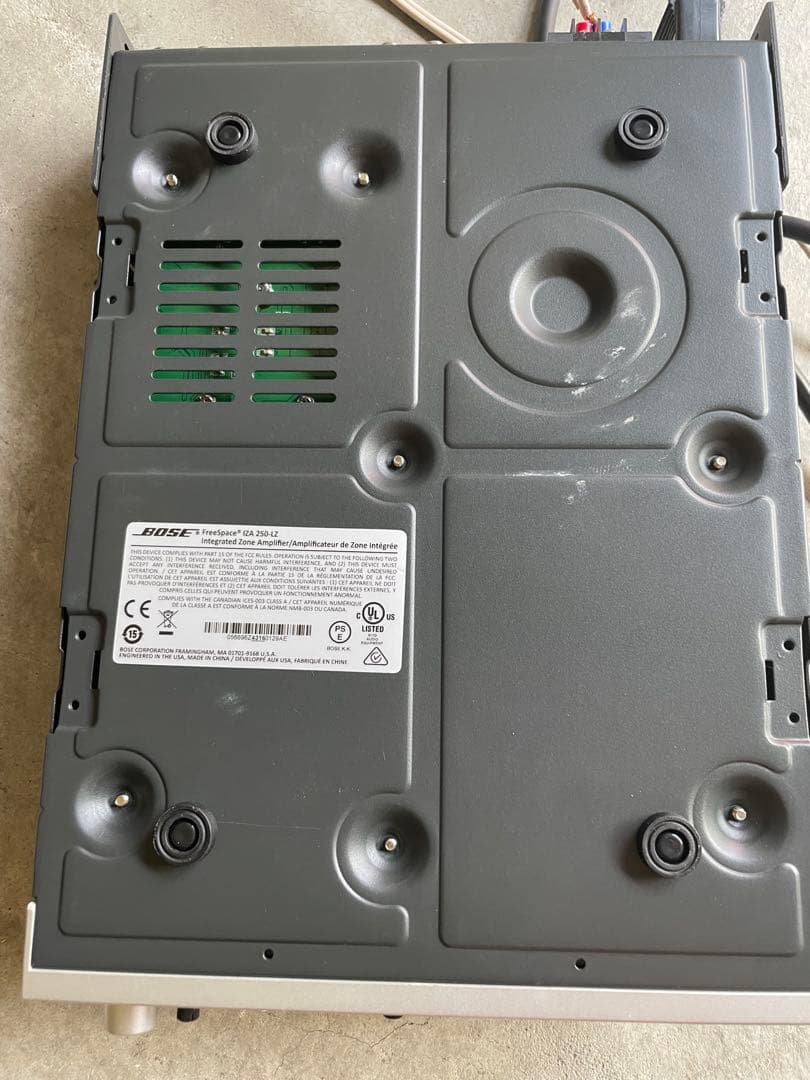 アンプ BOSE IZA 250-LZ IntegratedZone Amplifier