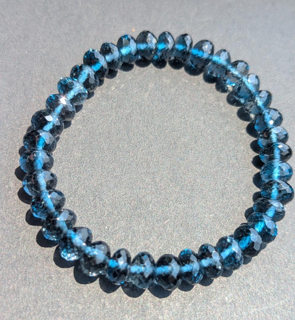 【Yu select】【極上】ロンドンブルートパーズ カットブレスレット