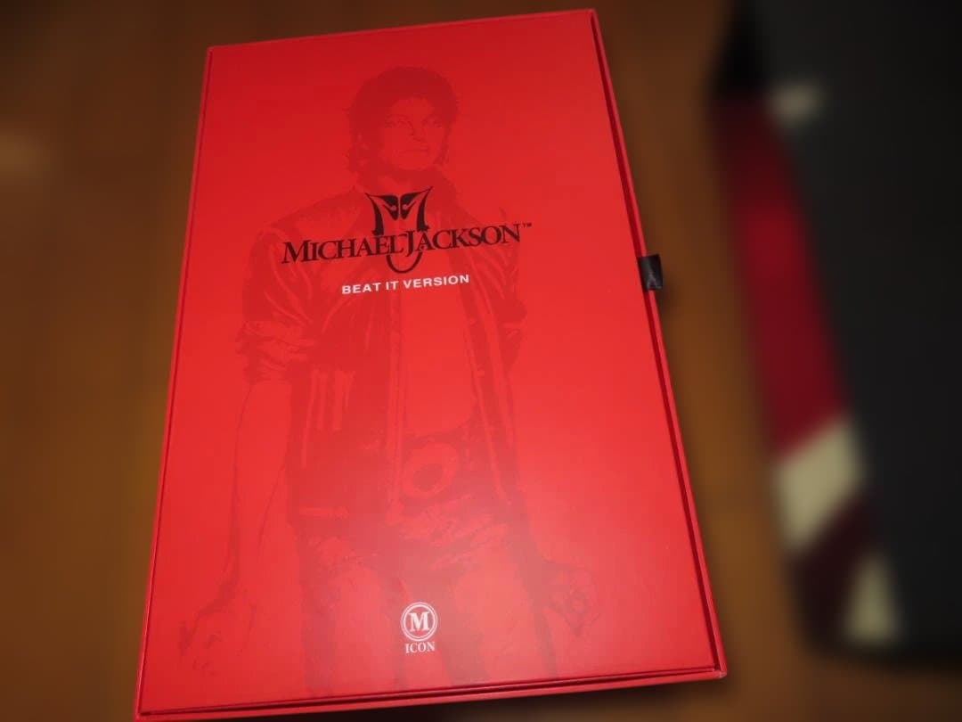 マイケル・ジャクソン_MICHAEL _BEATIT_フィギュア　ホットトイズ