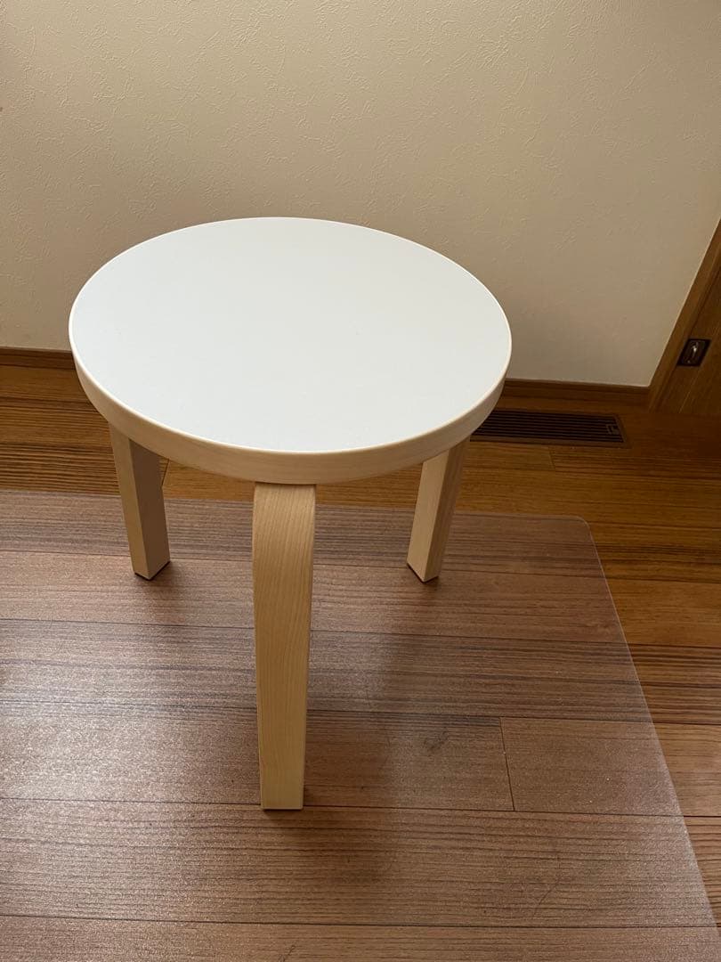 お値下げ　新品同様　Artek Stool 60 リノリウム マシュルーム