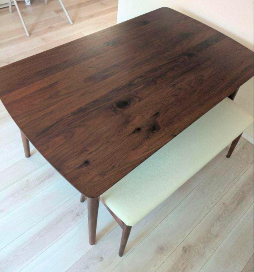 おむすびひかる　大塚家具　ダイニングテーブルシネマ2　ウォールナット材