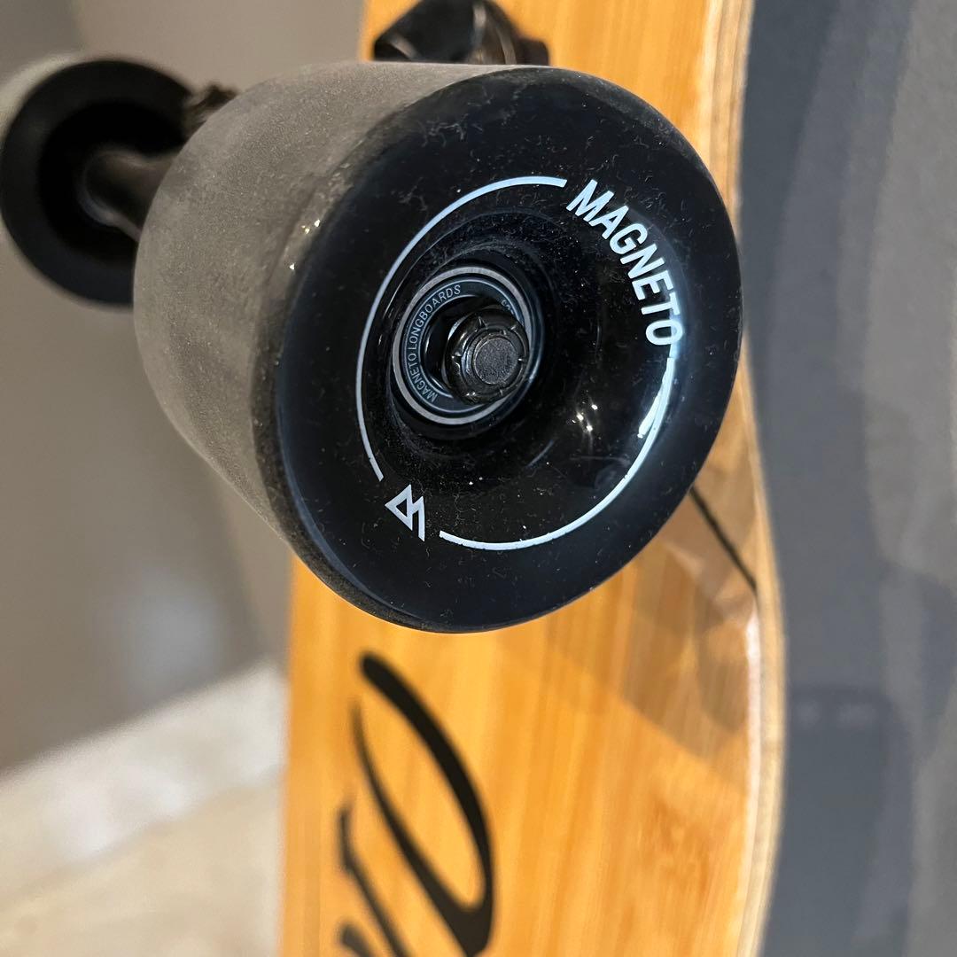 ロングスケートボード　magneto