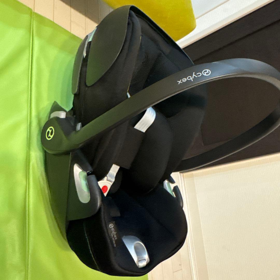 サイベックス　cybex　クラウドT i-Size　チャイルドシート　ブラック