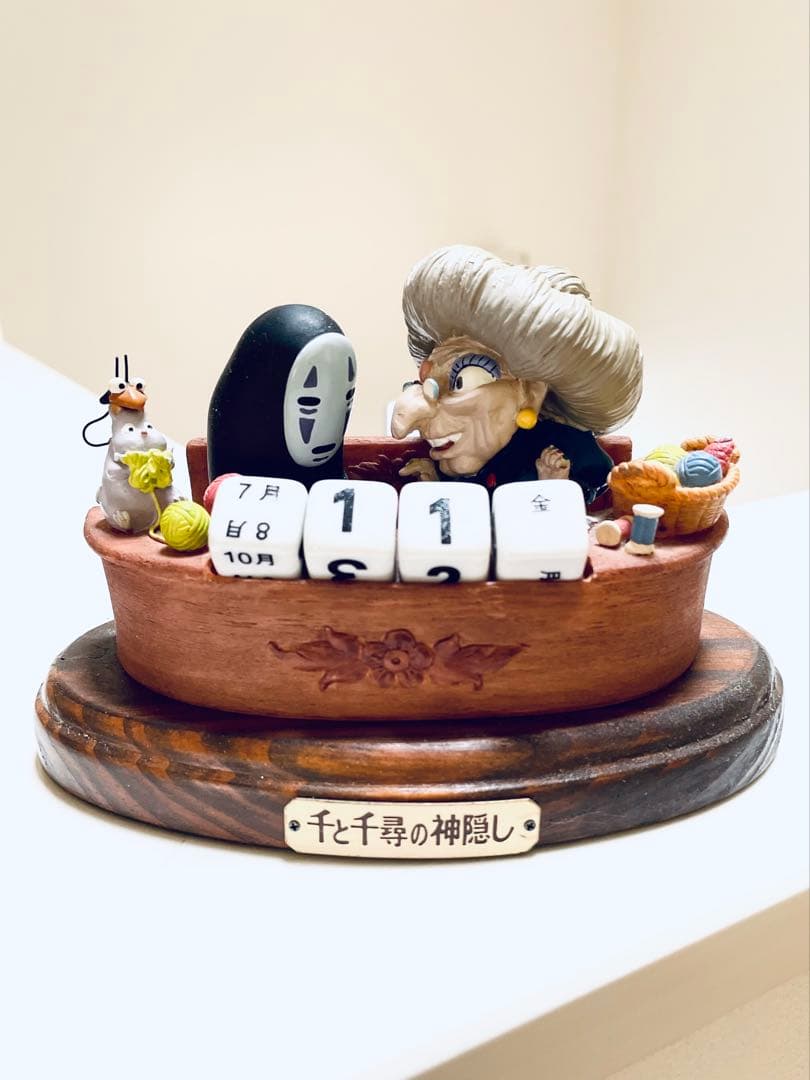 ★希少廃盤品★ 千と千尋の神隠し　万年カレンダー