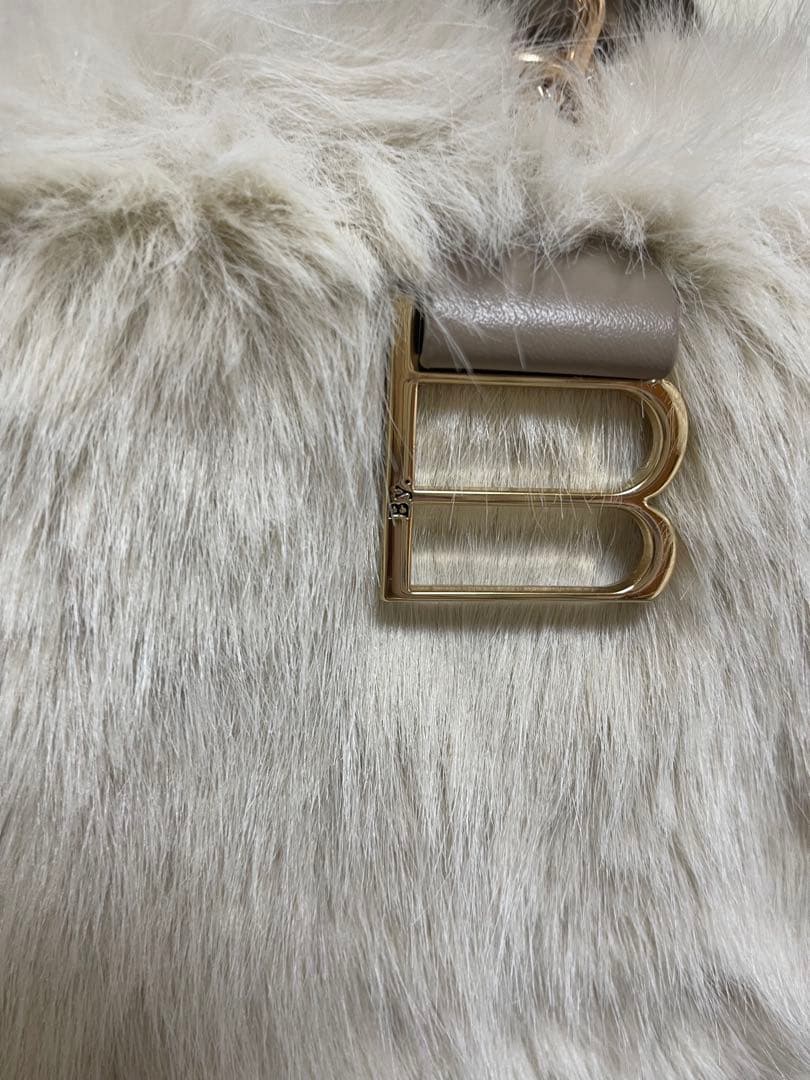 Bibiy B. FUR BOX BAG ベージュ