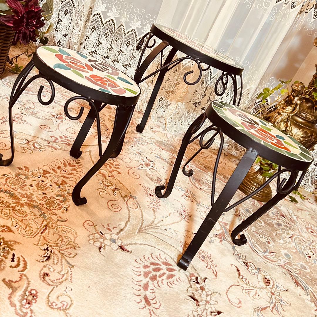 アンティーク 英国調　薔薇タイル　アイアン　花台　飾り棚　サイドテーブル　家具