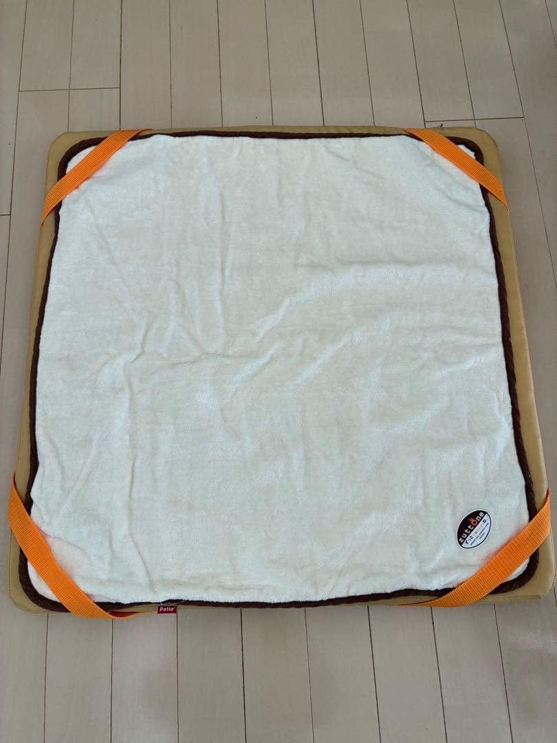 ペティオ (Petio) 床ずれ予防ベッド 小型犬用　本体2枚とマットタオル2枚