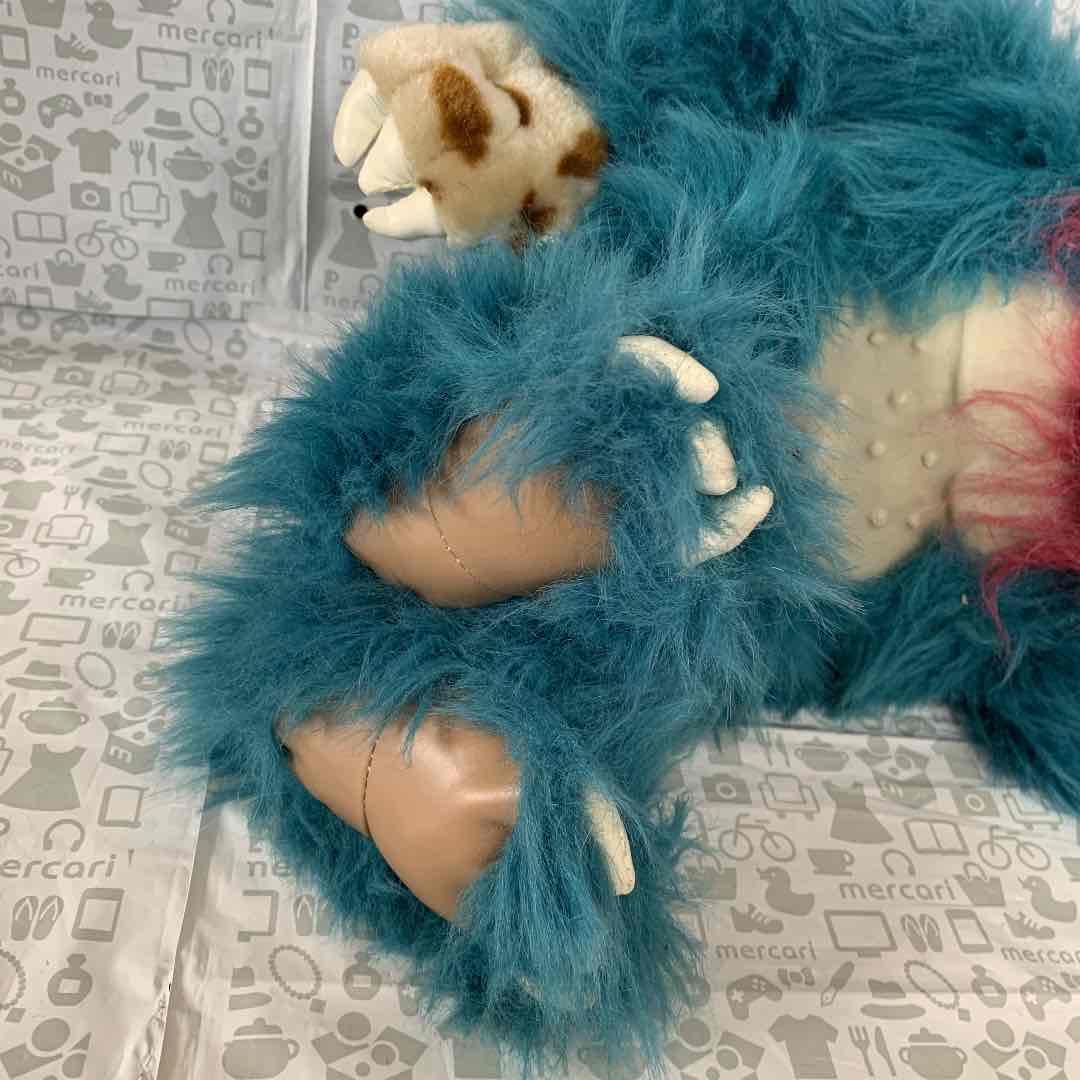 ✅　美品　モンスター　ぬいぐるみ　とてもレア