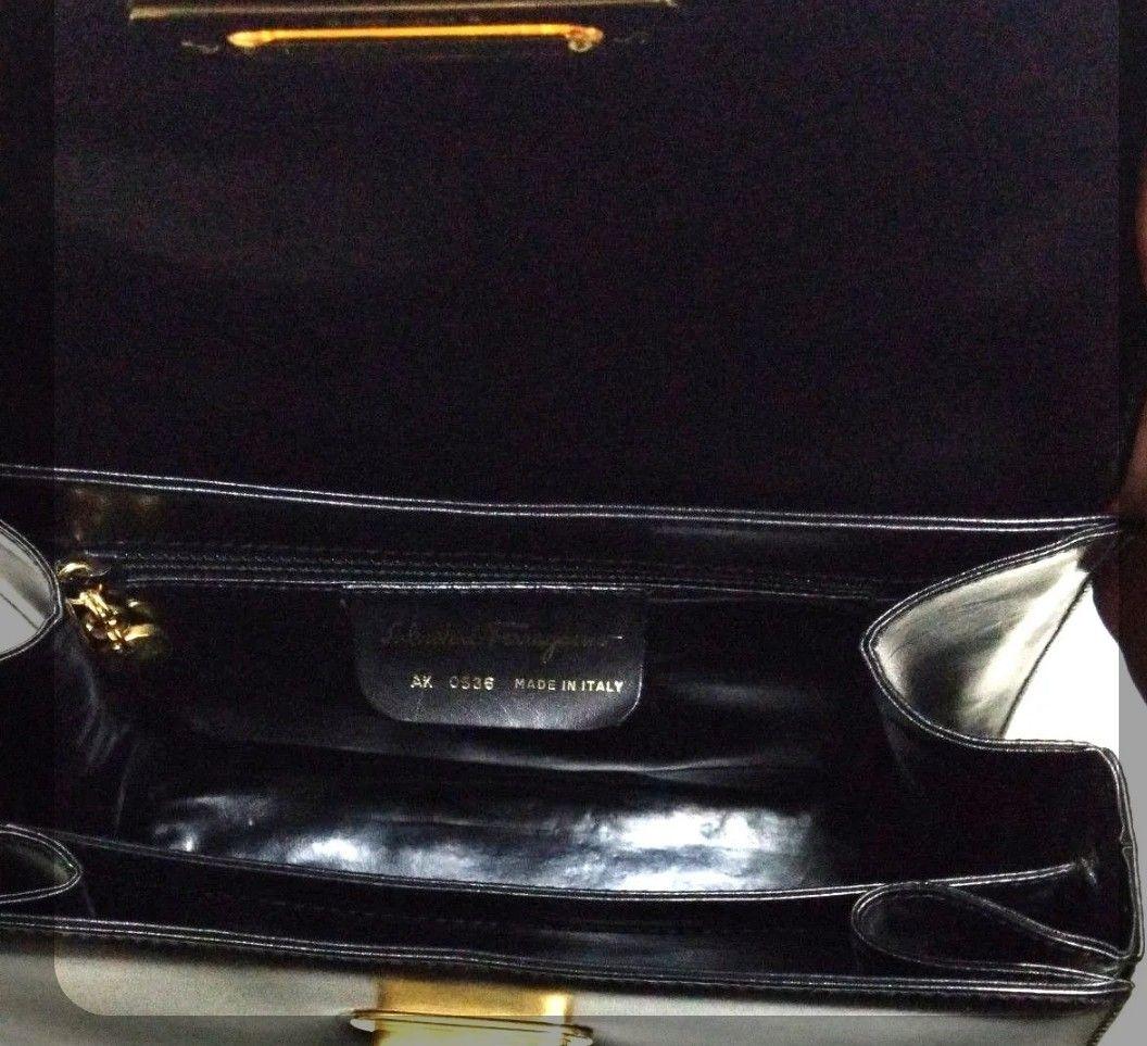 美品ferragamo バッグ