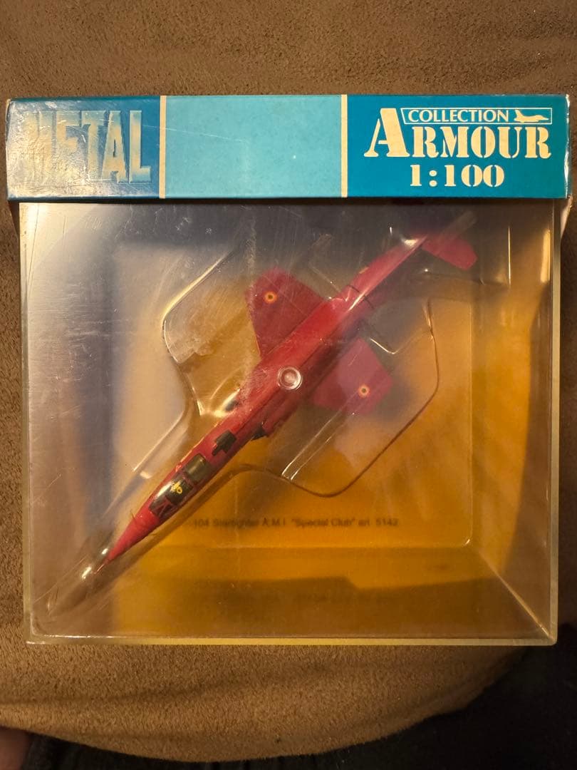 フェラーリ カラー　イタリア空軍戦闘機F104