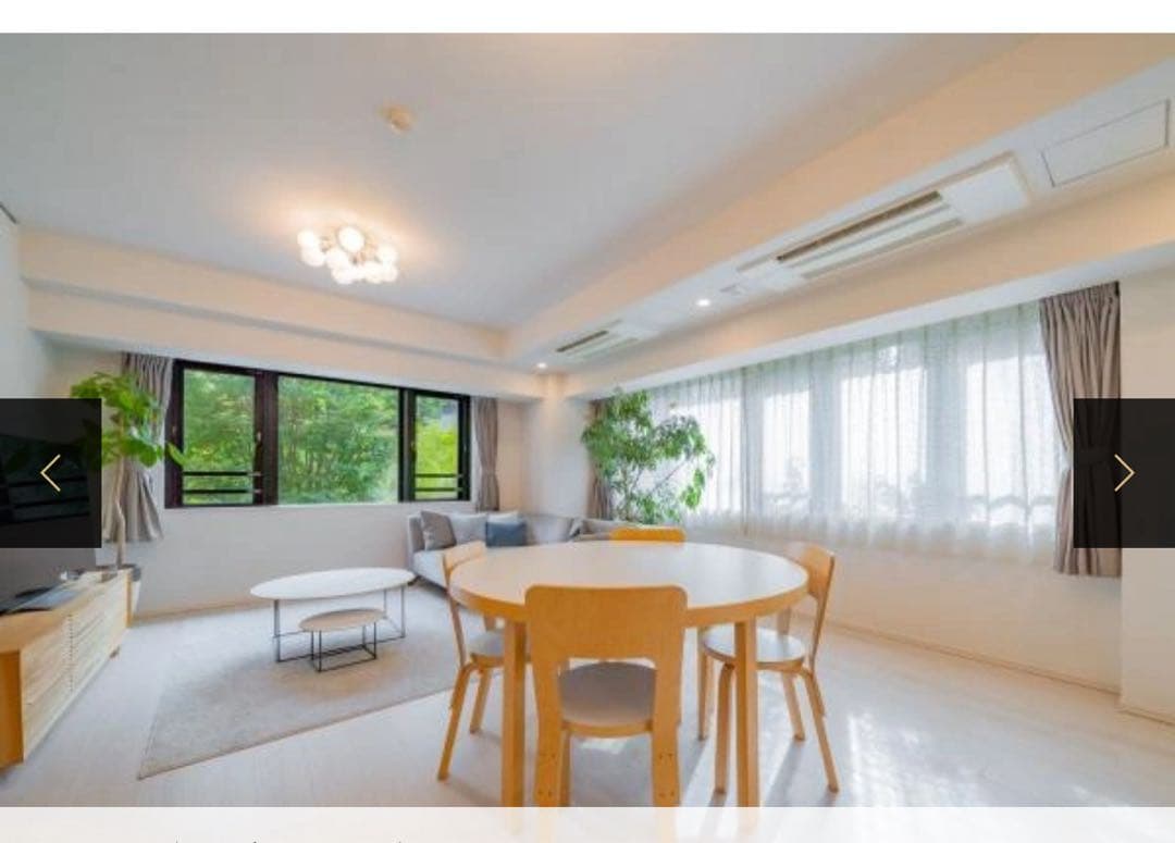 （値下）artek テーブル 91 (d. 125) ホワイトトラミネート