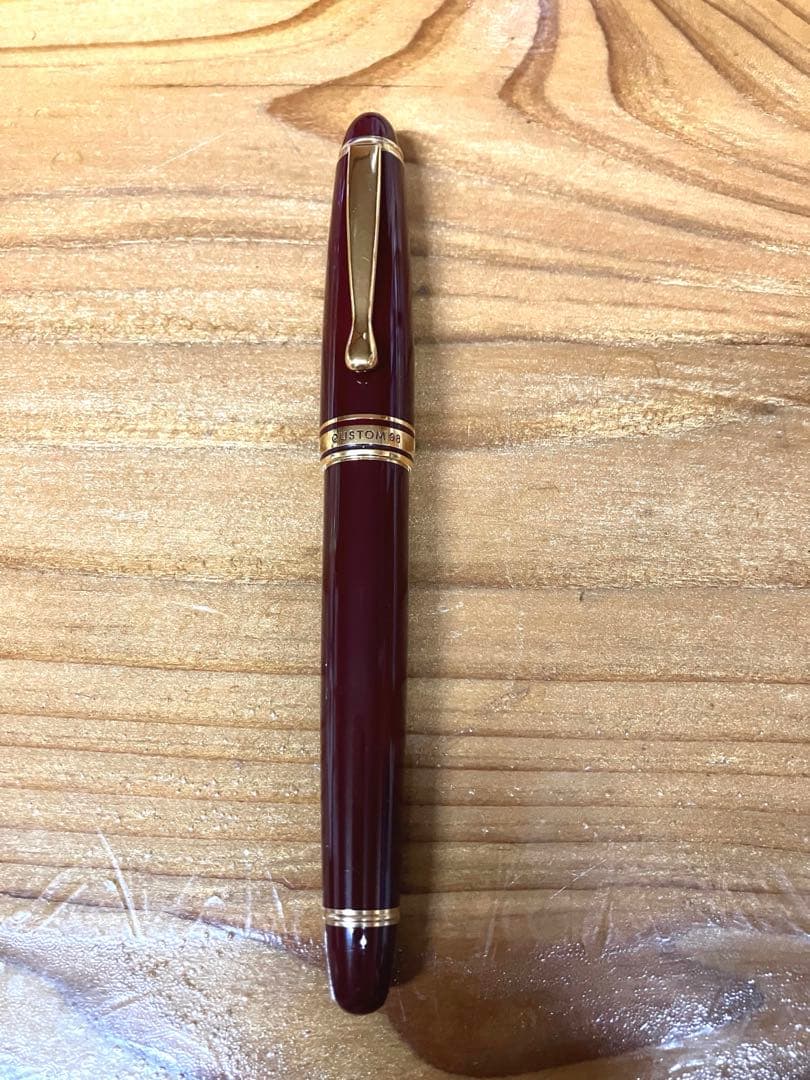 コ*ザ様 PILOT CUSTOM 98 ディープレッド万年筆