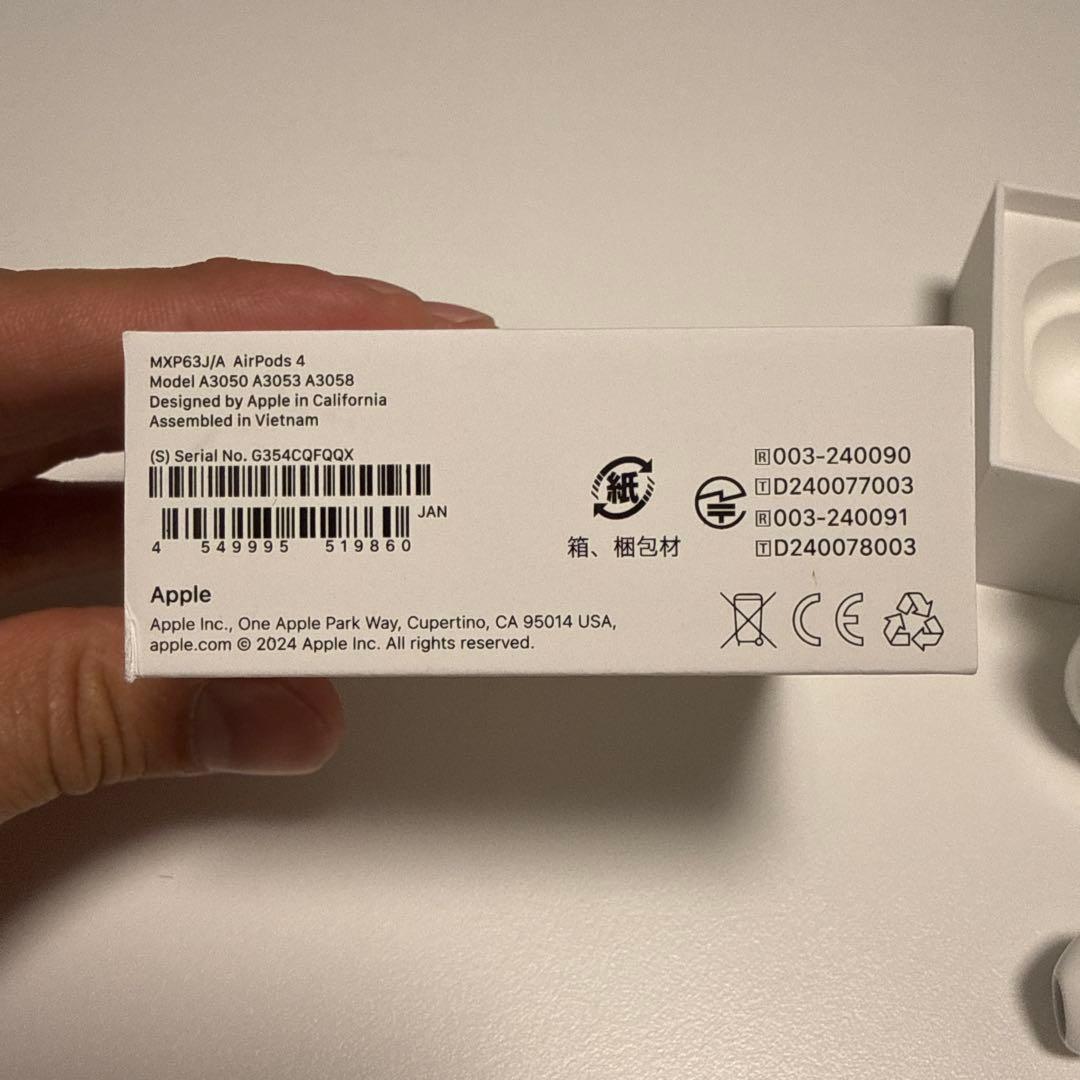 Apple AirPods 4本体 ホワイト