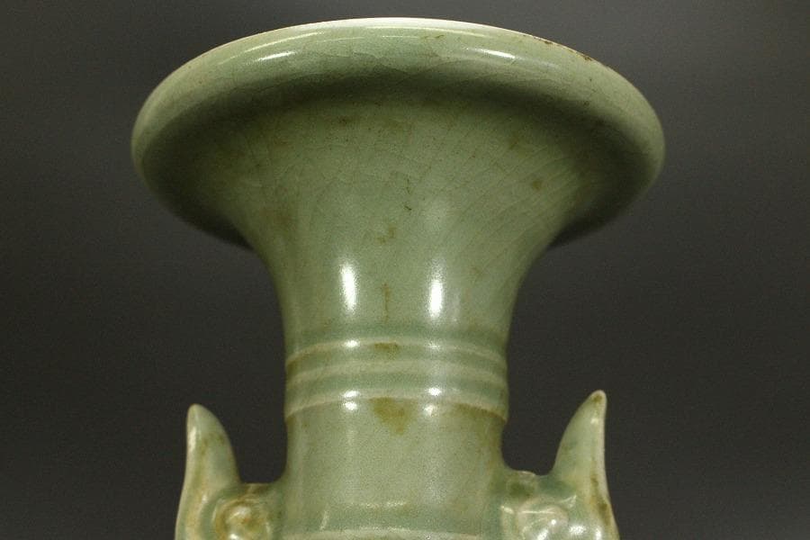 中国美術 唐物 青磁 纏枝蓮花紋 花瓶(ZE670)