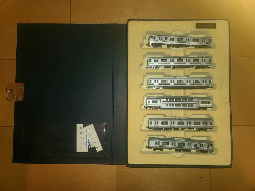 TOMIX E217系 旧塗装 旧製品 6両 現在の値段は27日迄
