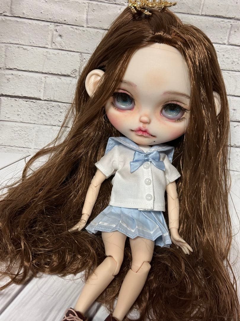 アイシードール本体　女の子　アウトフィット付き