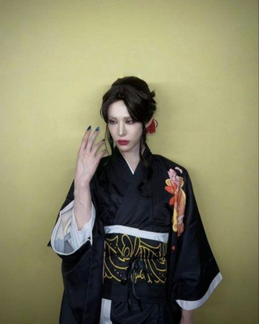 XLOV 　ウムティ　　RISING STAR 　ソロ　チェキ