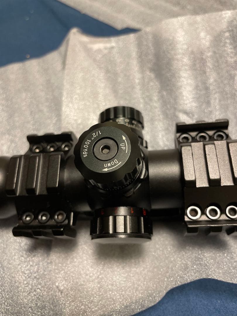 【値下げしました】1.5-4×30 スコープ