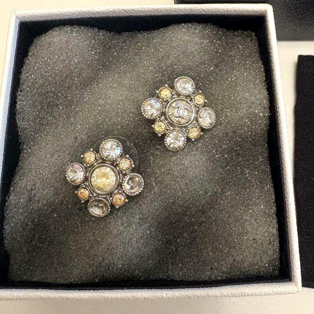 CHANEL シャネル ラインストーン ピアス 訳あり