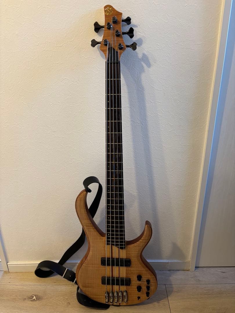 Ibanez BTB1305E Prestige 5弦スルーネック