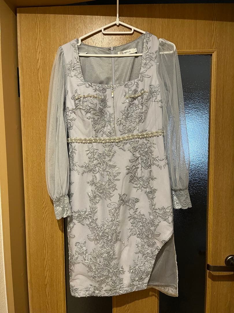 極美品ジュエルズドレス