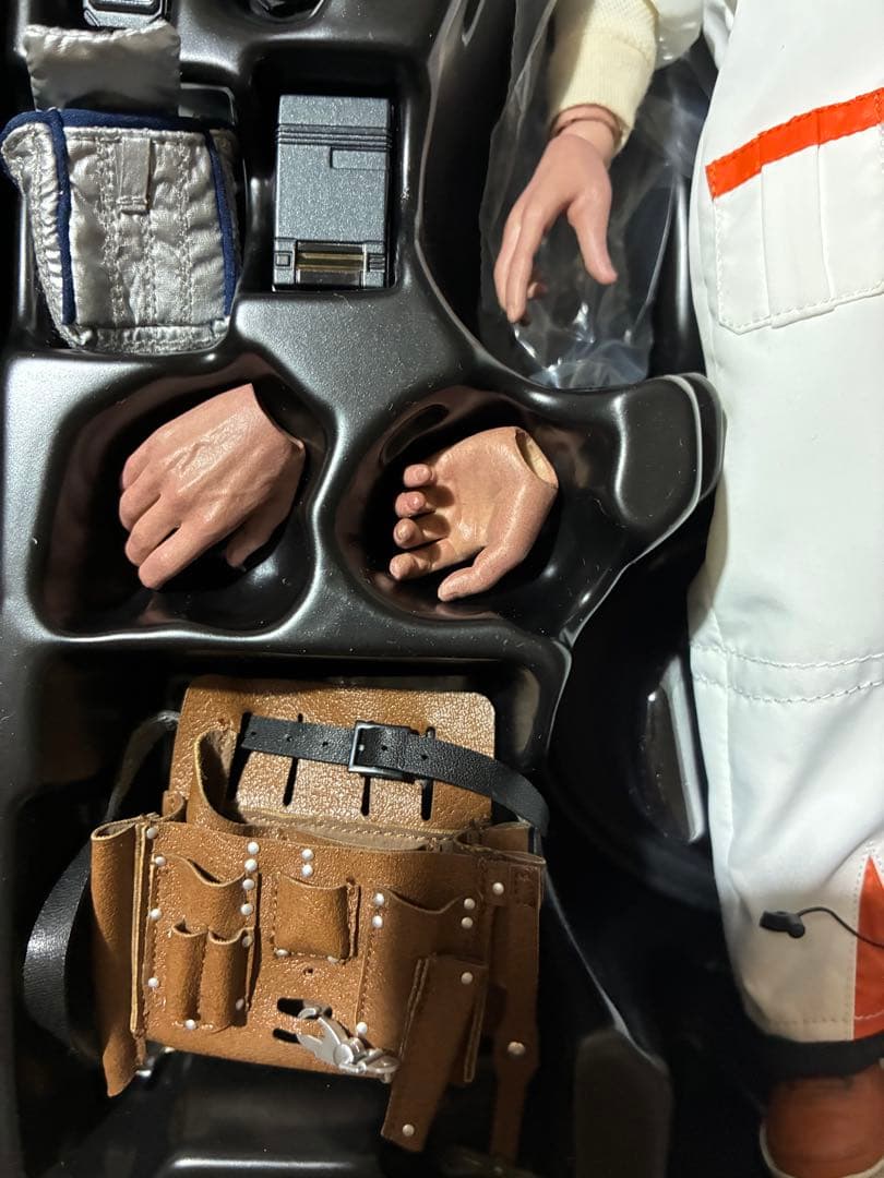 バック・トゥ・ザ・フューチャー ドク・ブラウン 1/6フィギュア　MMS609