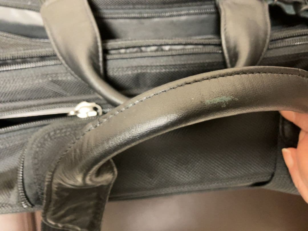 TUMI ブラック キャリーケース 261040D4