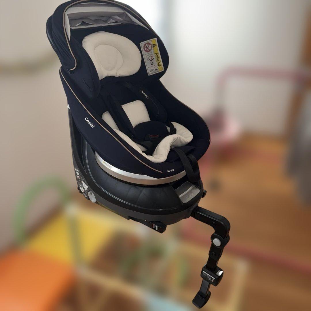 Combi チャイルドシート　クルムーブスマート　ISO-FIX ネイビー