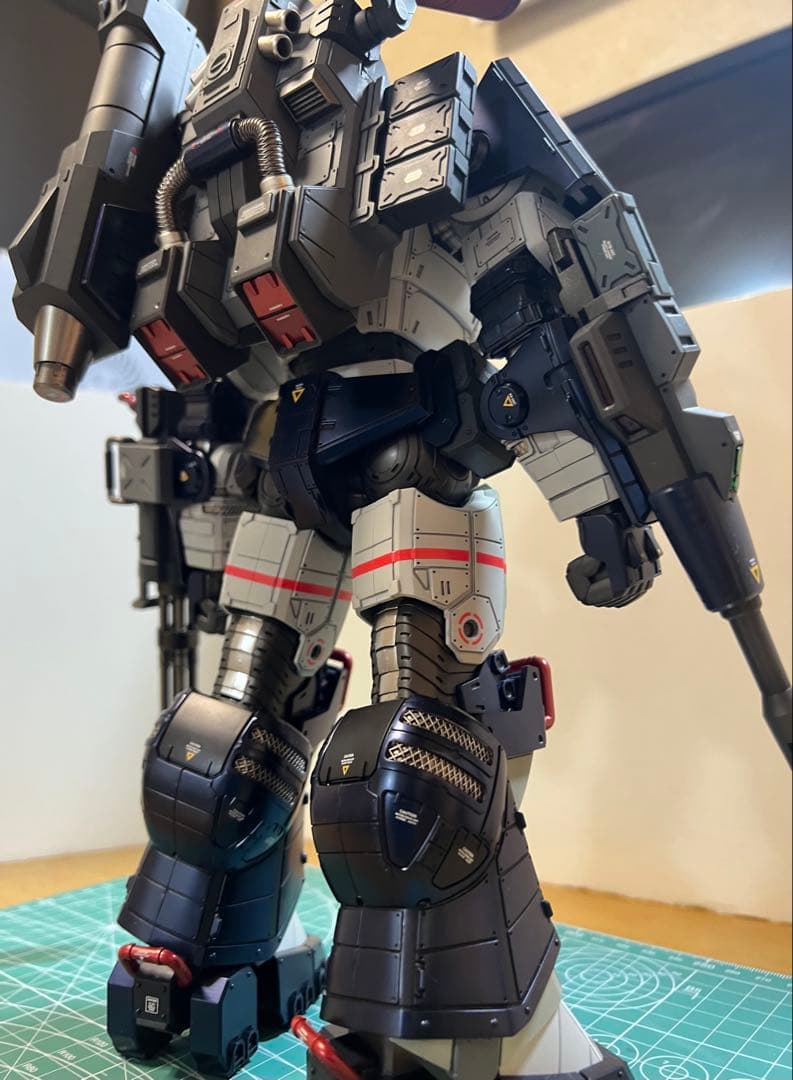 ダグラム 1/35 DXコンプリート版【完成品】LED電飾