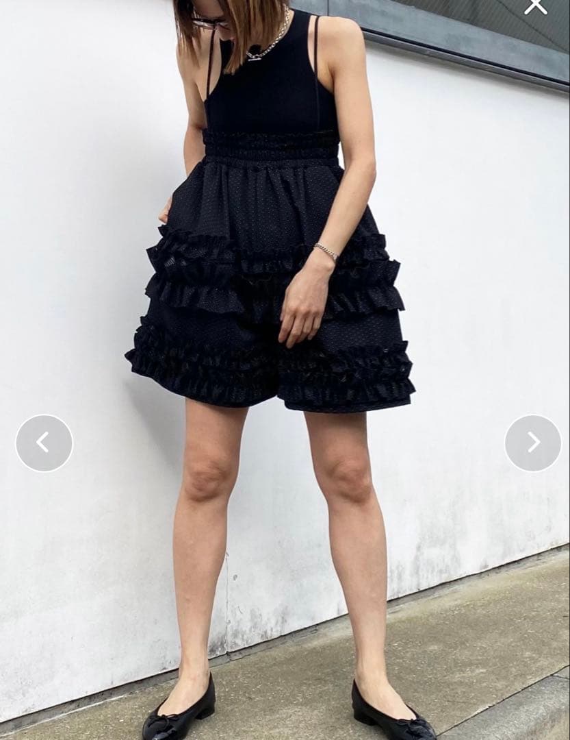 HOLIDAYラッフルストラップキュロットパンツ