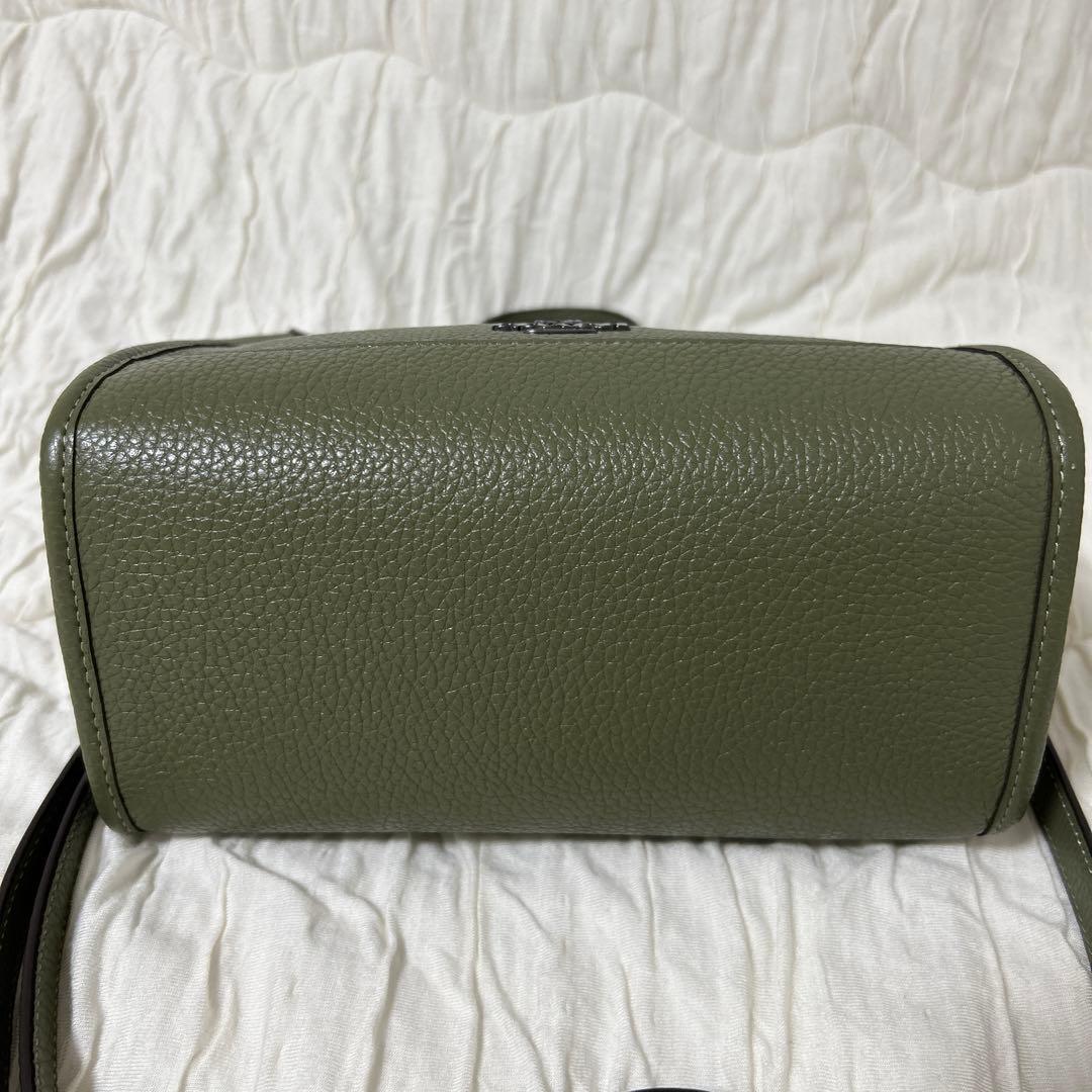 コーチ　オリーブグリーン レザー ショルダーバッグ