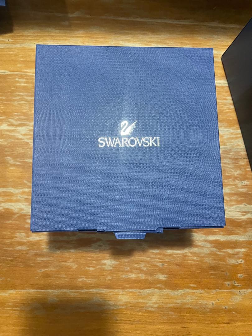 スワロフスキー　薔薇　置物