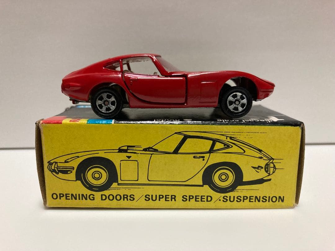 トミカ　黒箱　日本製　トヨタ2000GT 赤　1Aホイール