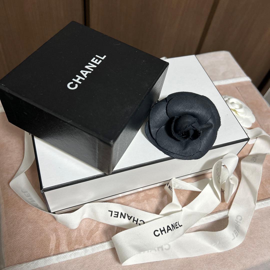 CHANEL シルク素材カメリアコサージュ刻印あり
