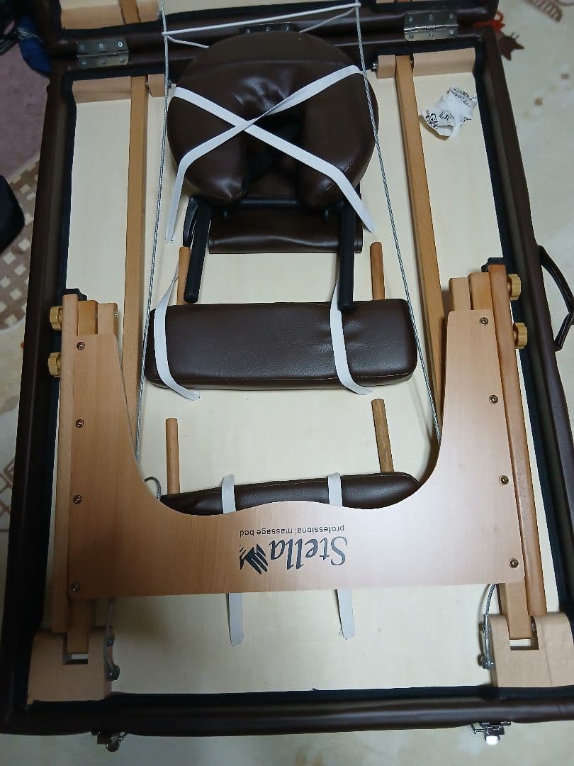 折りたたみ式マッサージベット　施術ベッド　ほぼ未使用