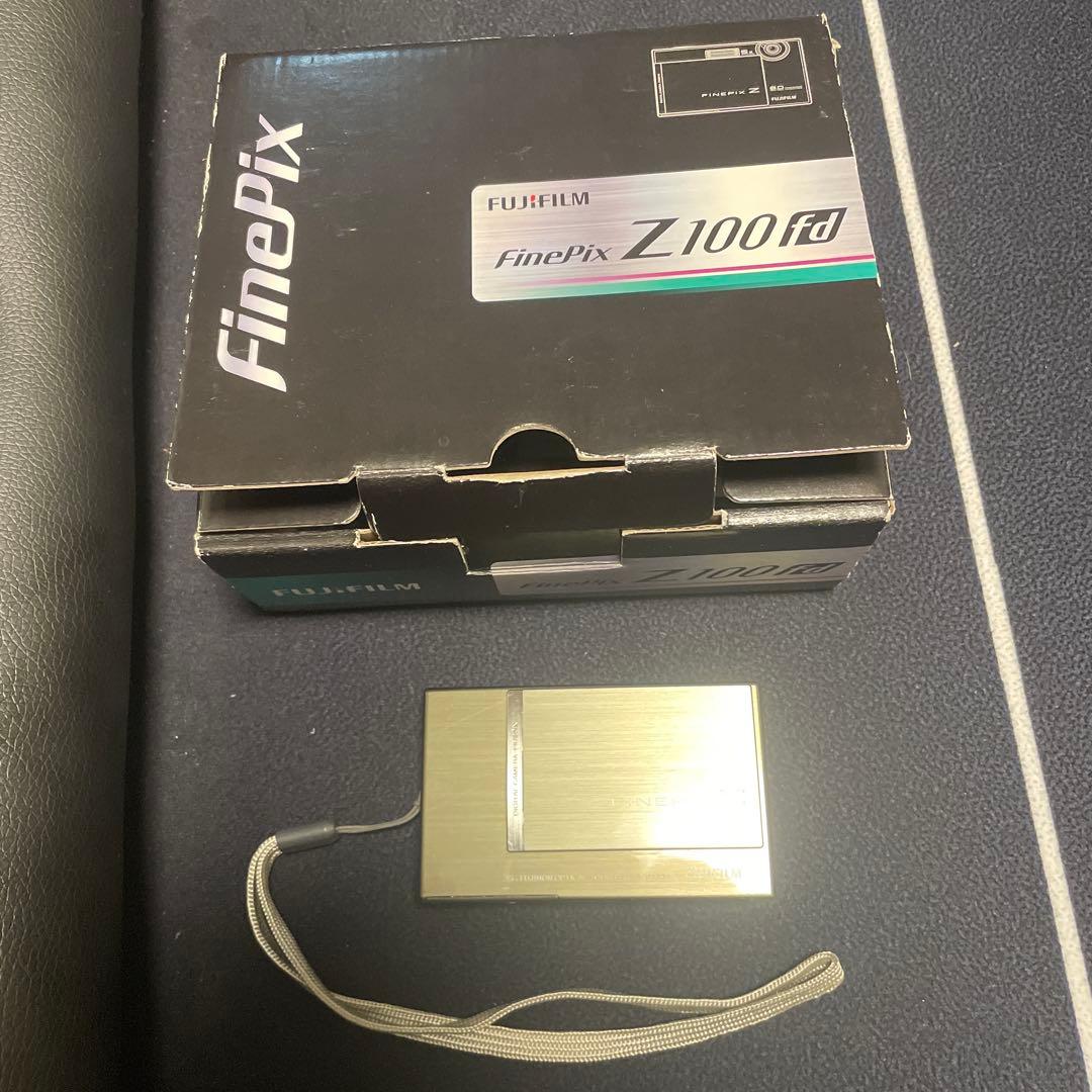Fujifilm FinePix Z100fd コンパクトデジタルカメラ