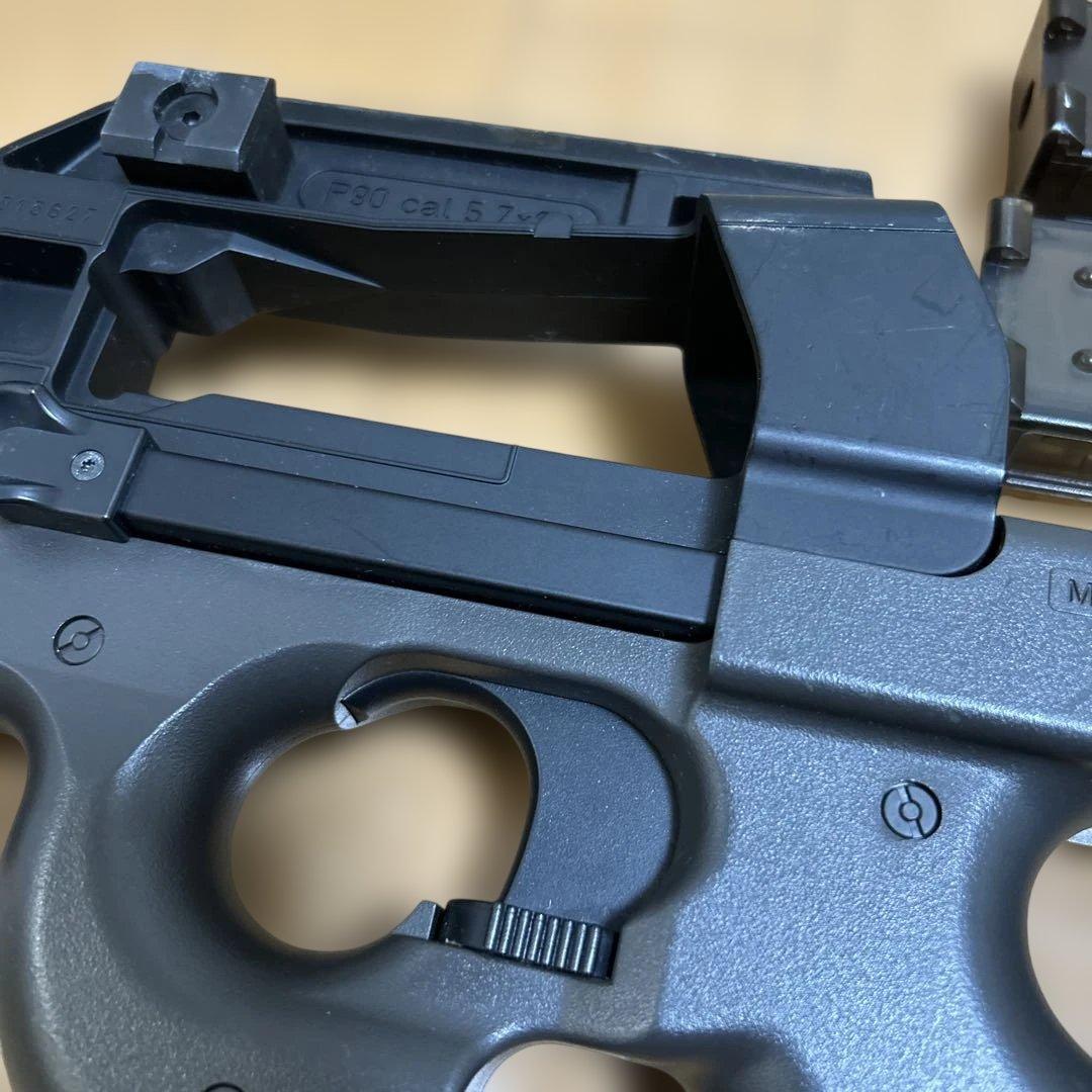 (動作未確認)東京マルイ P90 電動ガン マガジン2本付き