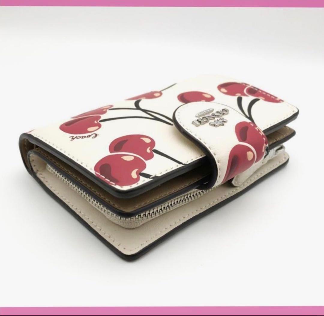 コーチ レザー財布 COACH チェリー プリント さくらんぼ 二つ折り財布