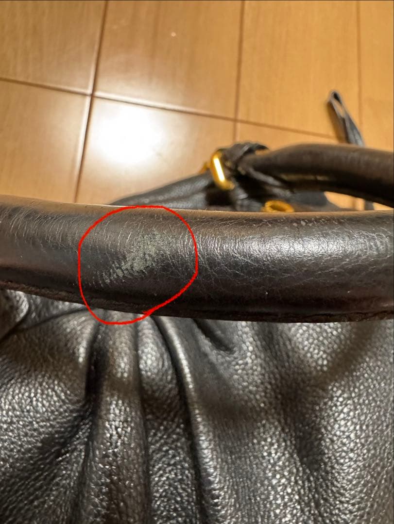 MARC JACOBS黒のレザーショルダーバッグ