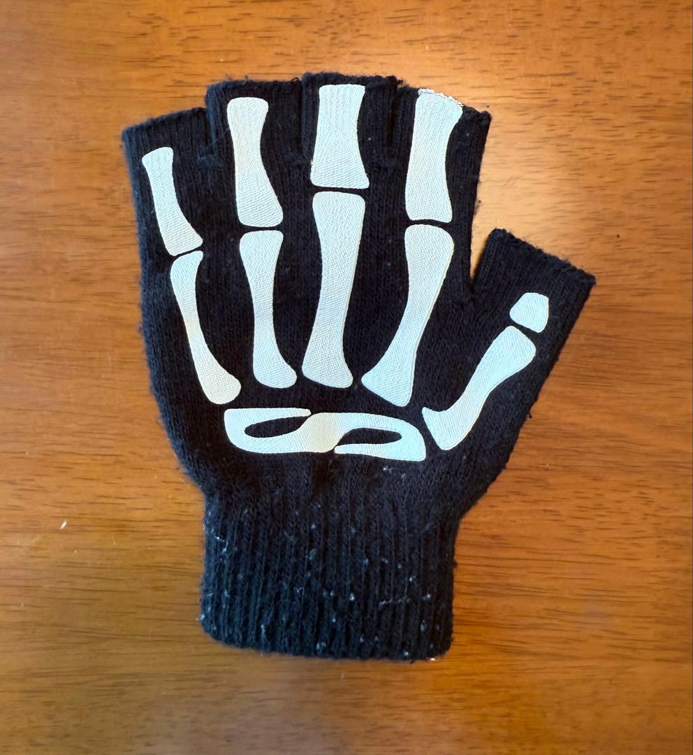 atticus torreグローブ