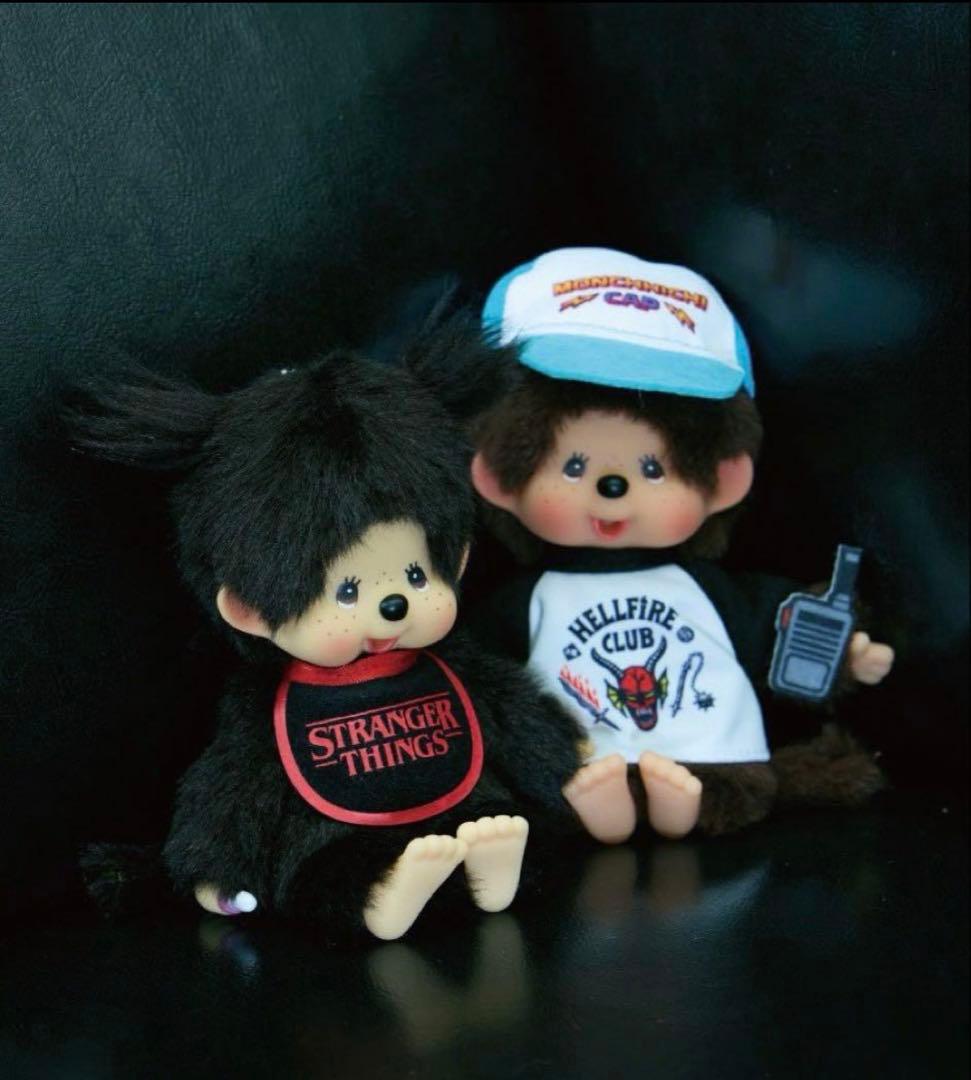 新品未使用 モンチッチ × ストレンジャーシングス コラボ キーチェーン