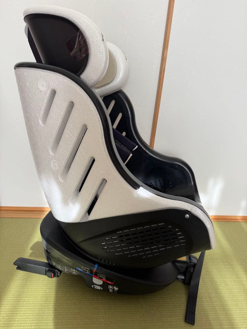 ※値下げJoie 回転式チャイルドシート ネイビー