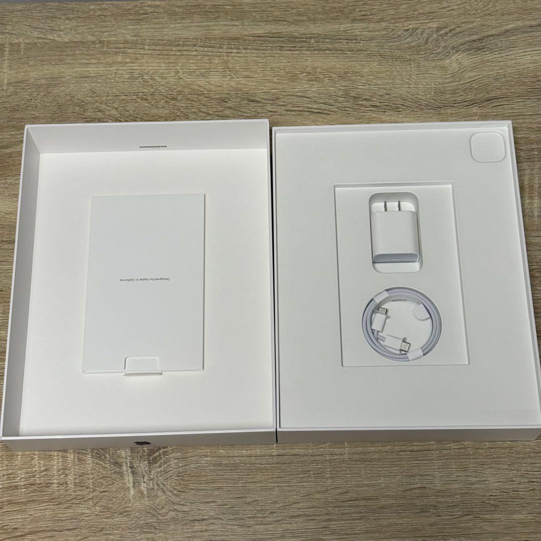 iPad Pro 12.9 1TB Magic Keyboard付き