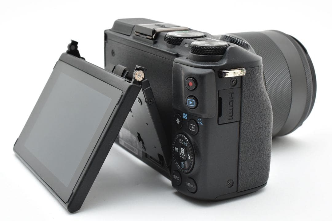 【美品】キヤノン CANON EOS M3 15-45mm IS STM