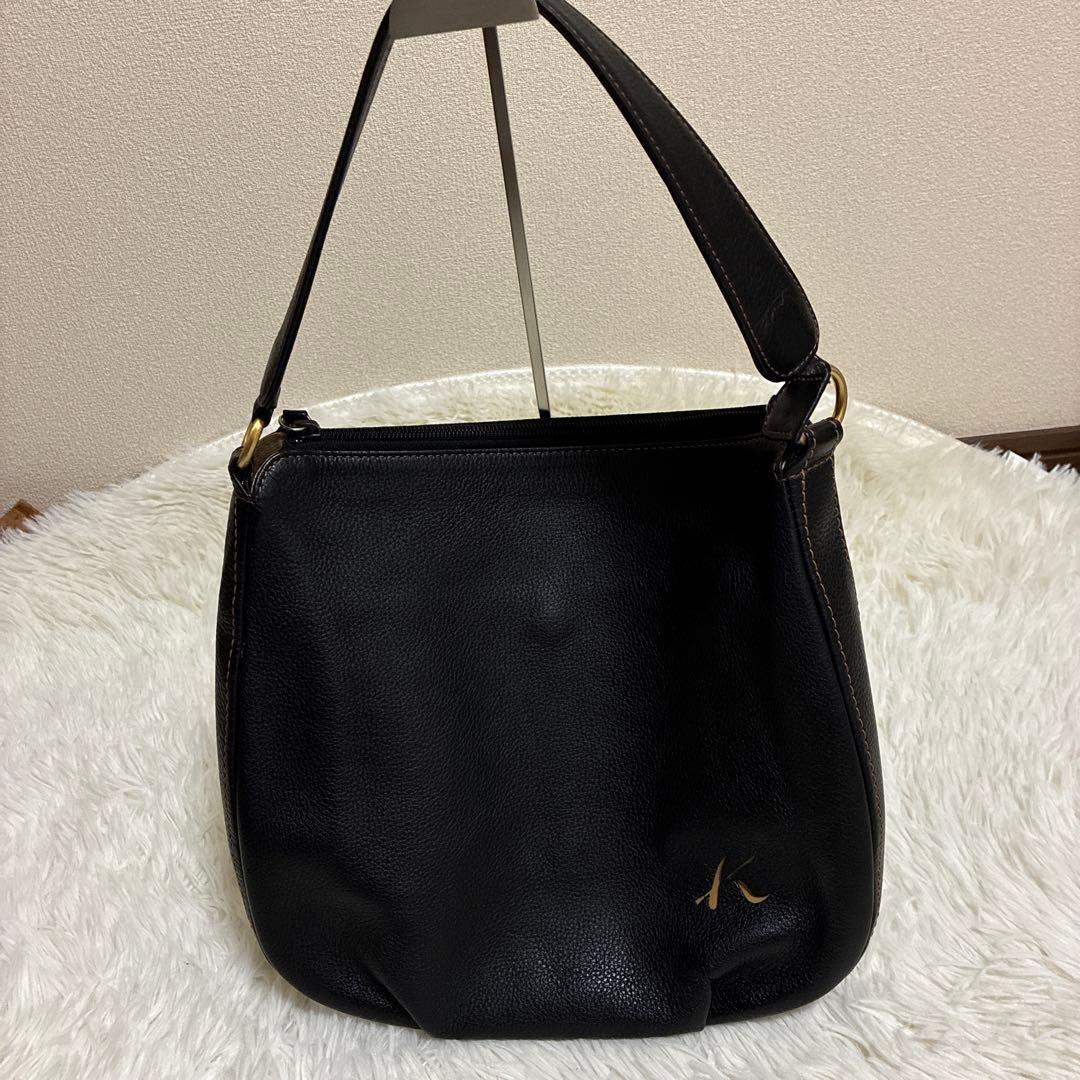 yukasanです。キタムラ ワンショルダーバッグ シボ革 レザー 黒