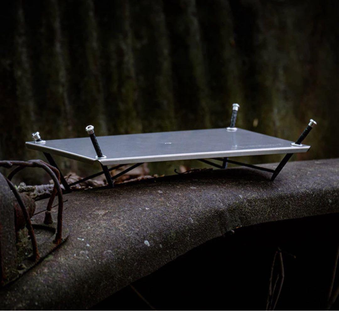 factory-b LEVEL チタンテーブル