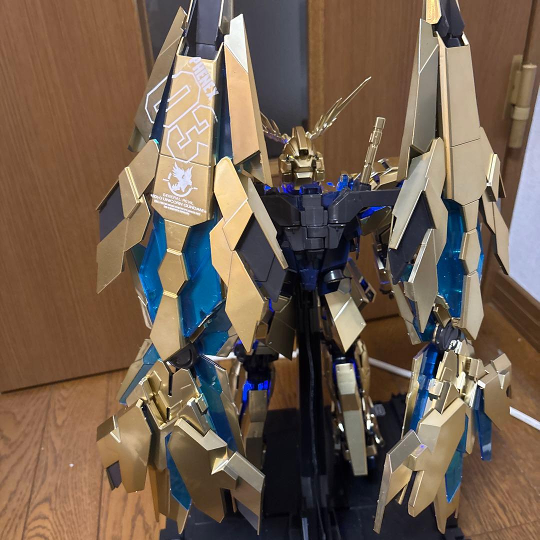 pgユニコーンガンダム3号機RＸー０フェネクス