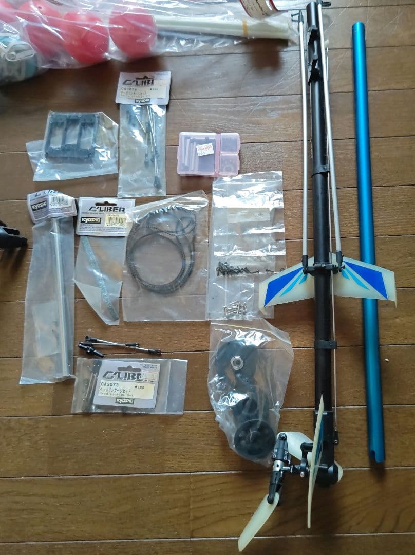 ラジコンヘリ(エンジン)とラジコングライダー(電動)一式